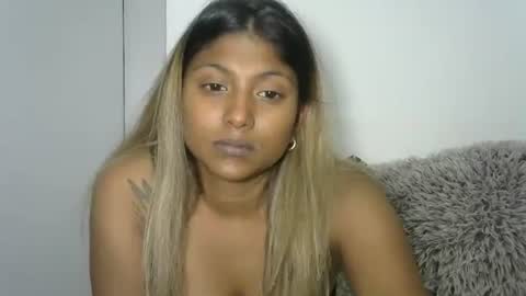 Snapshot of indianqtpie6 chatting on 10/17/25, 06:43 indianqtpie6 online show from 10/17/25, 06:43