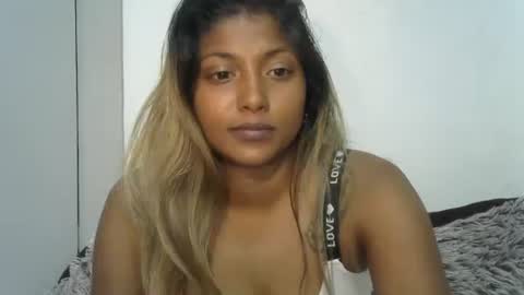 Snapshot of indianqtpie6 chatting on 11/21/25, 06:23 indianqtpie6 online show from 11/21/25, 06:23