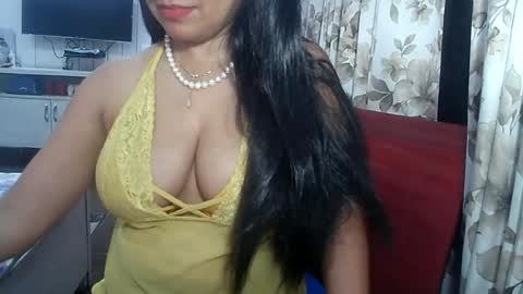 Radha online show from 06/11/26, 08:51