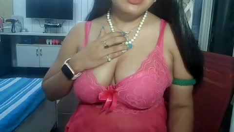 Radha online show from 06/15/26, 08:44