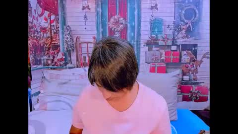 Snapshot of indianroxy27 chatting on 12/01/25, 05:18 indianroxy27 online show from 12/01/25, 05:18