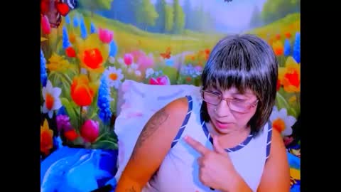 indianroxy27 online show from 05/06/26, 06:02