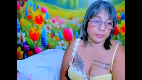 indianroxy27 online show from 06/08/26, 01:28