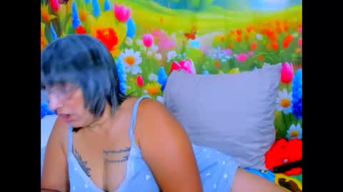 indianroxy27 online show from 06/09/26, 06:19