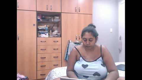 Snapshot of indianruby21 chatting on 02/07/25, 07:27 indianruby21 online show from 02/07/25, 07:27