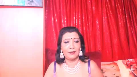 indiansarika65 online show from 06/17/26, 04:08