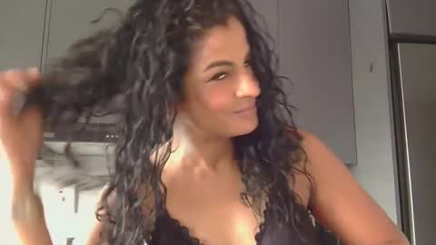 rani online show from 04/15/26, 04:52