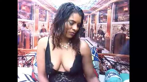 Snapshot of indiansexyass4u2luv chatting on 12/20/25, 09:22 indiansexyass4u2luv online show from 12/20/25, 09:22