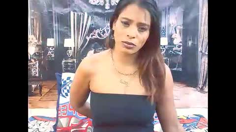 Snapshot of indiansexyass4u2luv chatting on 01/31/26, 07:11 indiansexyass4u2luv online show from 01/31/26, 07:11