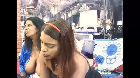 Snapshot of indiansexyass4u2luv chatting on 02/15/26, 08:38 indiansexyass4u2luv online show from 02/15/26, 08:38