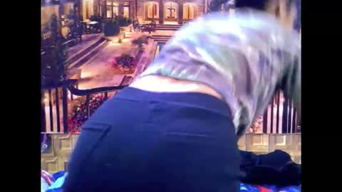 indiansexybutt4u2luv online show from 04/25/26, 05:32