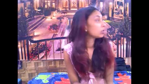 indiansexybutt4u2luv online show from 05/11/26, 05:35
