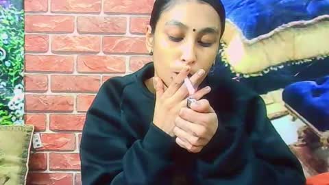 indiansexybutt4u2luv online show from 06/16/26, 05:10
