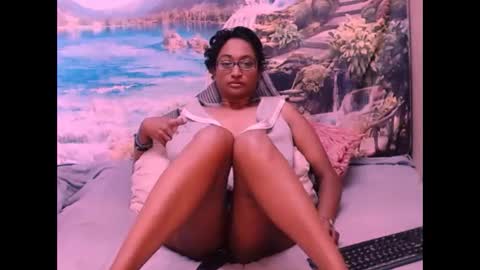 Snapshot of indianspicy69 chatting on 02/12/25, 07:55 Shreya online show from 02/12/25, 07:55