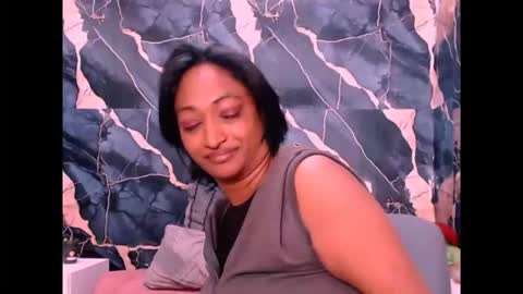 Snapshot of indianspicy69 chatting on 09/12/25, 03:06 Shreya online show from 09/12/25, 03:06