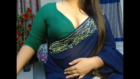 Snapshot of indiantina chatting on 11/02/25, 07:05 tina online show from 11/02/25, 07:05