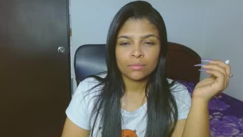 Aleja vallejo online show from 12/24/24, 05:02