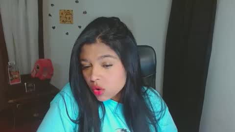 Aleja vallejo online show from 10/13/25, 12:54