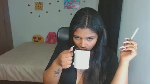 Aleja vallejo online show from 10/27/25, 03:54