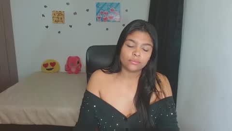 Aleja vallejo online show from 11/15/25, 01:36