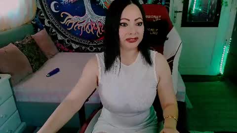 Snapshot of indica_me chatting on 06/24/26, 06:01 indica_me online show from 06/24/26, 06:01