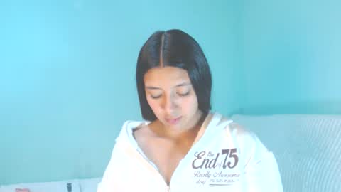 Snapshot of indirax69 chatting on 05/18/26, 04:29 Indira online show from 05/18/26, 04:29
