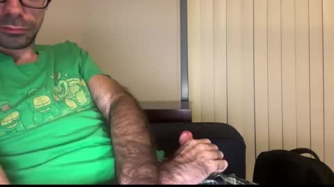 Snapshot of indiscriminator chatting on 01/17/26, 05:56 just1dude online show from 01/17/26, 05:56