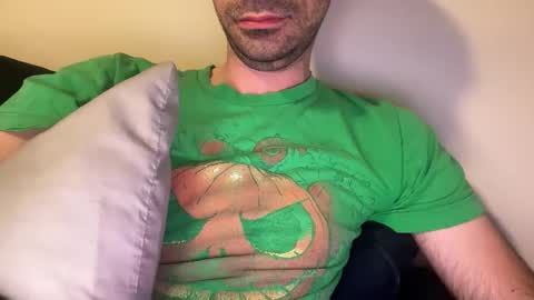 Snapshot of indiscriminator chatting on 02/07/26, 05:44 just1dude online show from 02/07/26, 05:44