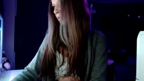 Snapshot of inesdesire chatting on 01/30/25, 06:21 InesDesire online show from 01/30/25, 06:21