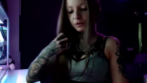 Snapshot of inesdesire chatting on 02/12/25, 07:44 InesDesire online show from 02/12/25, 07:44