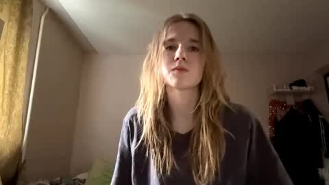 Sofia online show from 05/12/26, 01:30