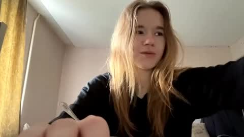 Sofia online show from 05/14/26, 01:18