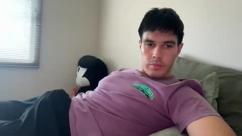 Snapshot of infamouslucas chatting on 11/02/25, 05:48 Lucas online show from 11/02/25, 05:48