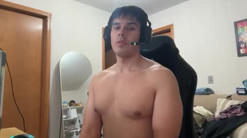 Snapshot of infamouslucas chatting on 11/14/25, 04:55 Lucas online show from 11/14/25, 04:55