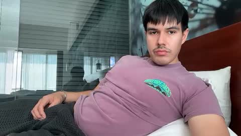 Snapshot of infamouslucas chatting on 11/23/25, 03:01 Lucas online show from 11/23/25, 03:01