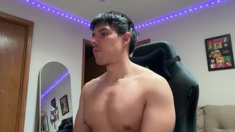 Snapshot of infamouslucas chatting on 01/13/26, 07:19 Lucas online show from 01/13/26, 07:19