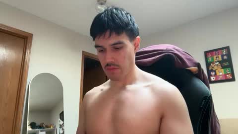 Snapshot of infamouslucas chatting on 02/25/26, 07:01 Lucas online show from 02/25/26, 07:01