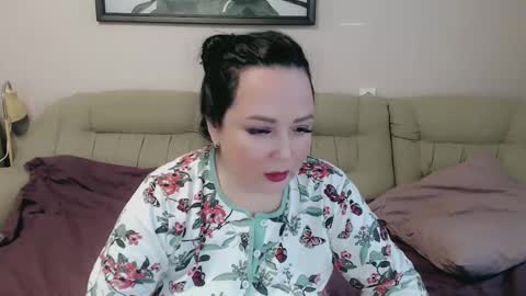 Snapshot of infinity_loveliness chatting on 12/30/24, 08:21 Infinity online show from 12/30/24, 08:21