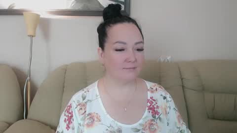 Snapshot of infinity_loveliness chatting on 09/24/25, 05:33 Infinity online show from 09/24/25, 05:33