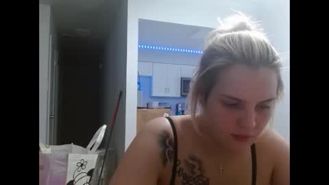 Ingrid online show from 10/03/25, 05:43