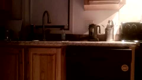 inhalation_exhalation online show from 10/22/25, 07:41