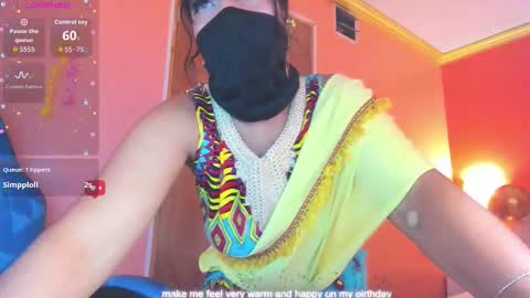 Snapshot of iniya_parul chatting on 11/15/25, 02:35 Iniya online show from 11/15/25, 02:35