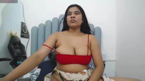 Snapshot of iniyalaboni chatting on 02/24/25, 07:41 Iniya online show from 02/24/25, 07:41