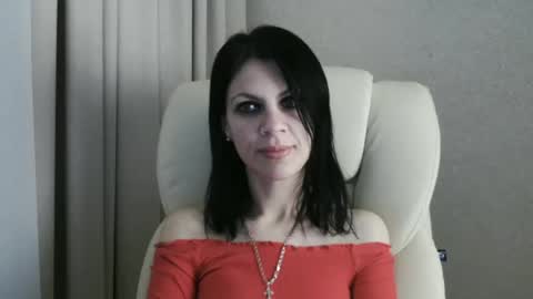 Snapshot of injaathome chatting on 02/02/25, 12:09 InjaAtHome online show from 02/02/25, 12:09