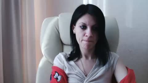 Snapshot of injaathome chatting on 02/18/25, 02:27 InjaAtHome online show from 02/18/25, 02:27