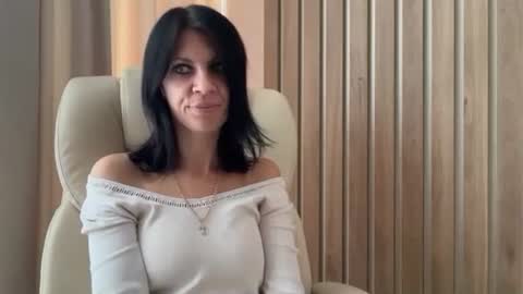 Snapshot of injaathome chatting on 09/14/25, 10:25 InjaAtHome online show from 09/14/25, 10:25