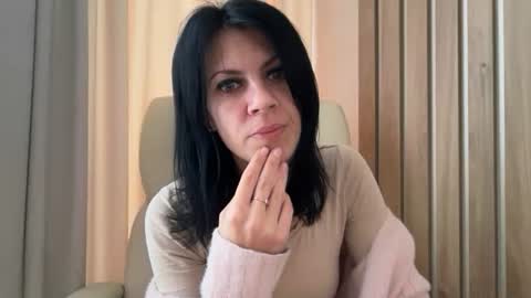 Snapshot of injaathome chatting on 10/06/25, 06:00 InjaAtHome online show from 10/06/25, 06:00