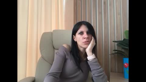 InjaAtHome online show from 04/25/26, 06:49