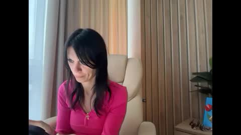 InjaAtHome online show from 05/31/26, 06:04