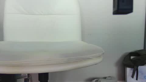 Hanging Out online show from 03/17/26, 02:16